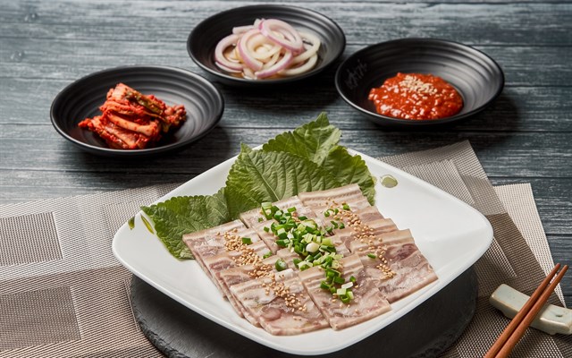 편육 한 접시
